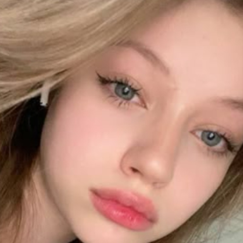 DELETED Svetlyakova, 18