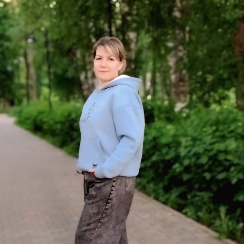 Виктория, 42
