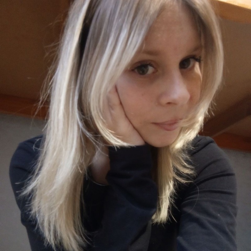 Элина, 19