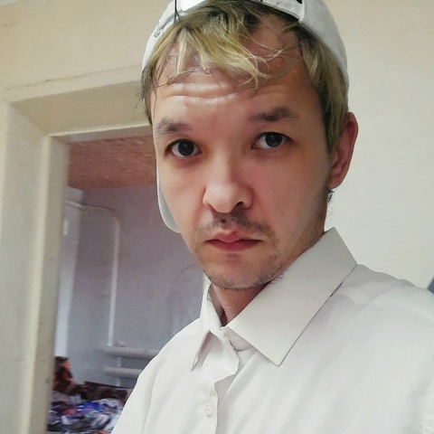 Albert Korolyov, 32