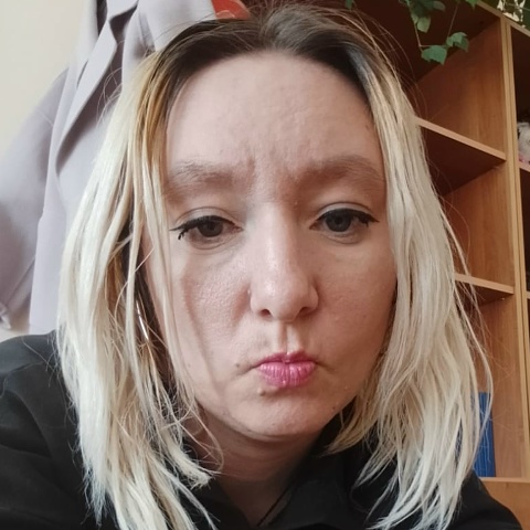 Светик Пискунова, 35