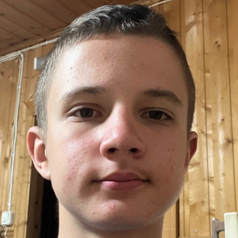 Александр Тихонов, 18